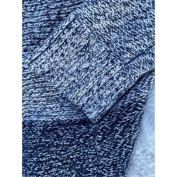 Tommy Hilfiger SZ L Woman’s Navy Blue 2 Toned Color Cardigan Sweater - Picture 6 of 13